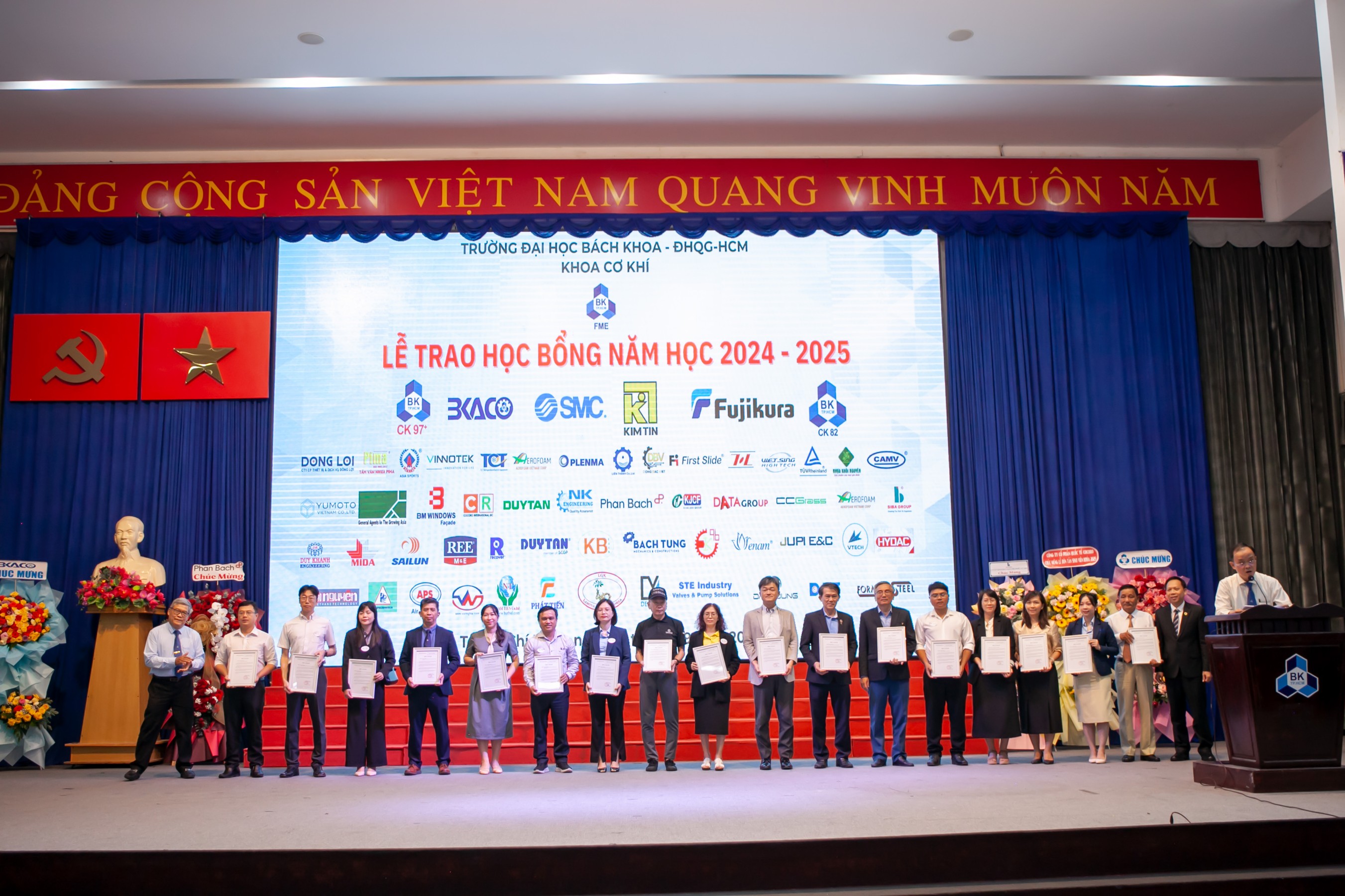 TẬP ĐOÀN KIM TÍN ĐỒNG HÀNH CÙNG KHOA CƠ KHÍ - TRƯỜNG ĐẠI HỌC BÁCH KHOA, ĐHQG-HCM VỚI CHUỖI HOẠT ĐỘNG Ý NGHĨA